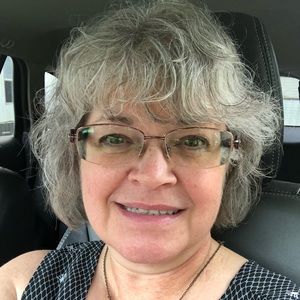 Meet your Posher, Deb